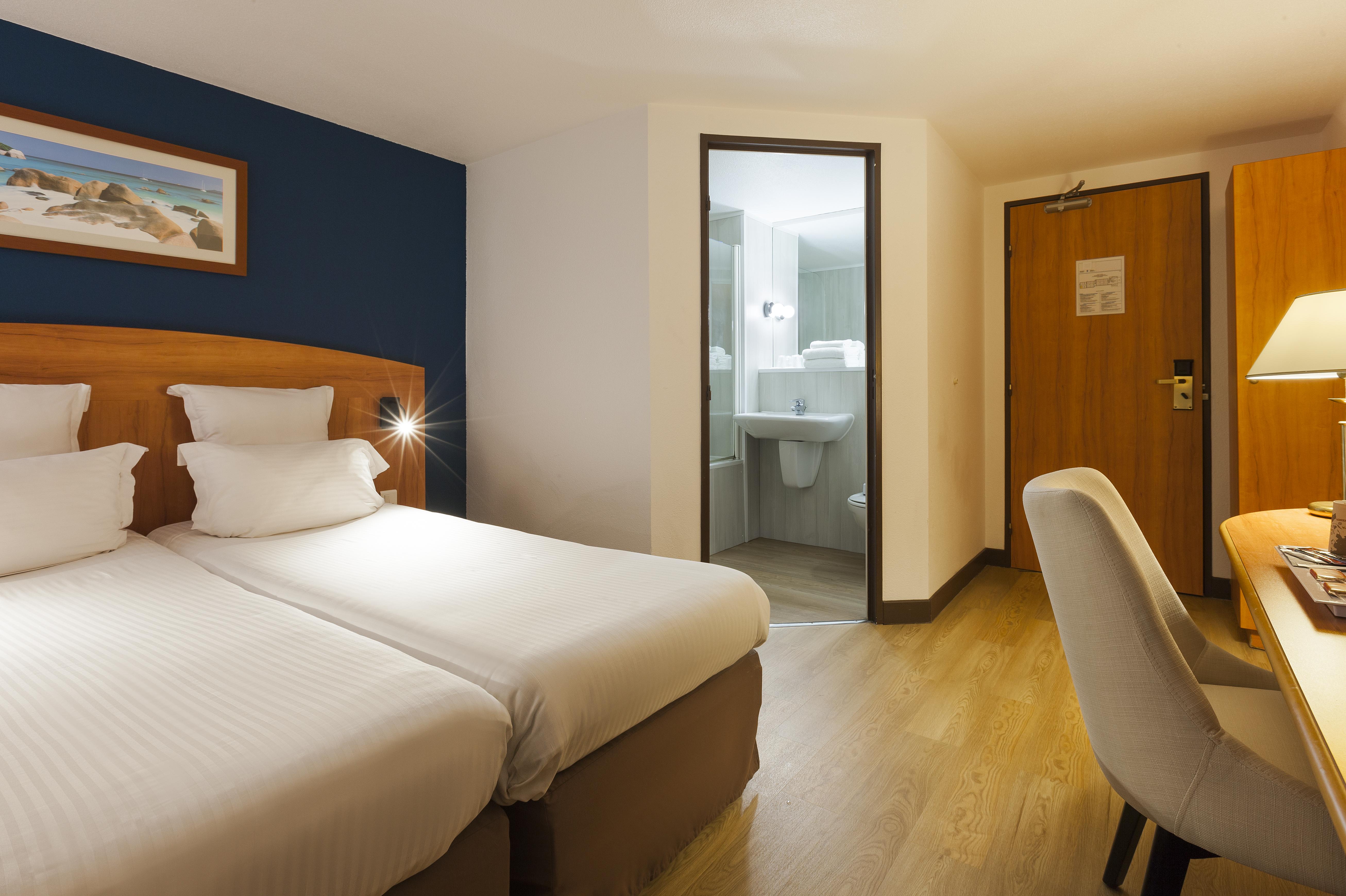 Comfort Hotel Évreux Εξωτερικό φωτογραφία