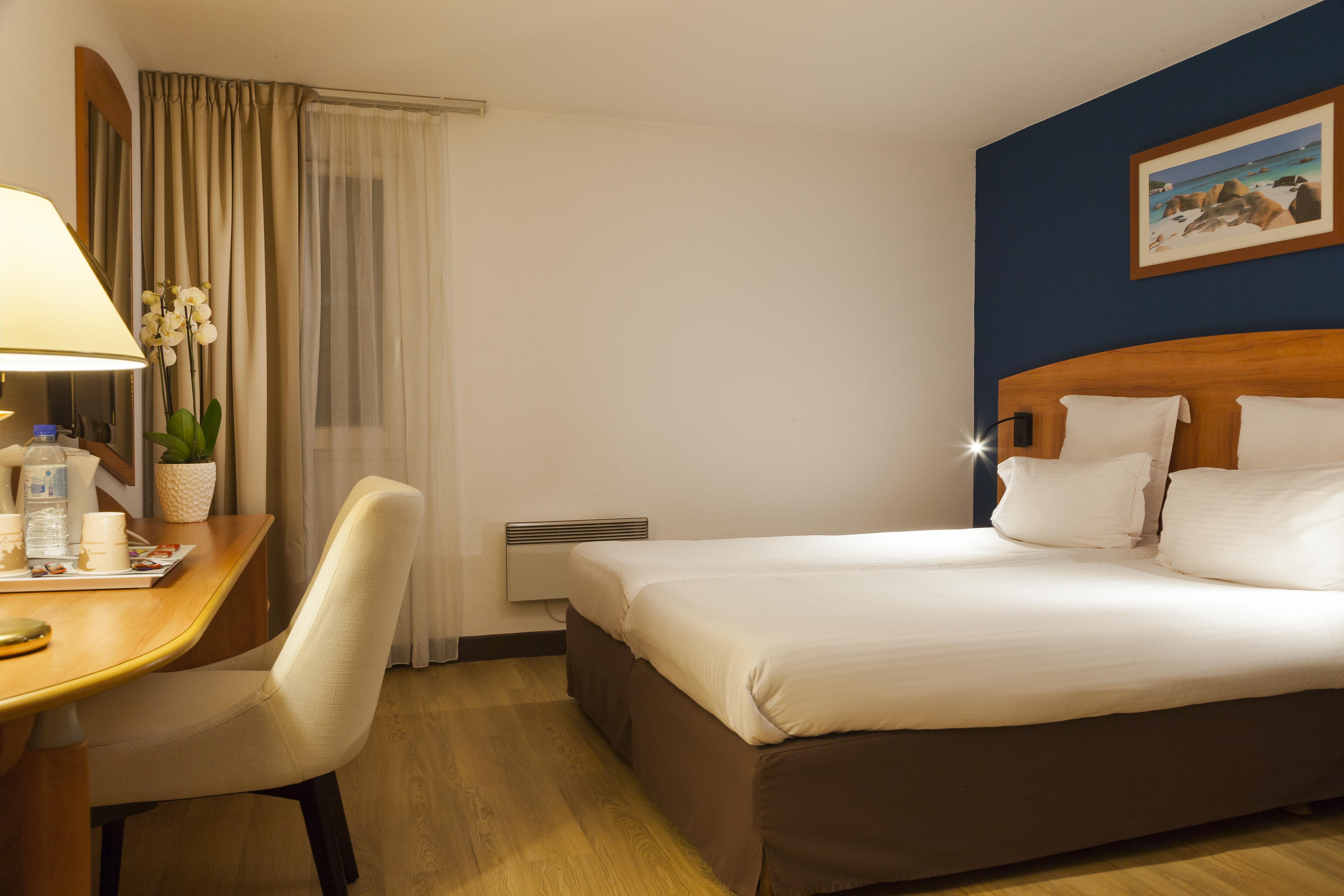 Comfort Hotel Évreux Εξωτερικό φωτογραφία
