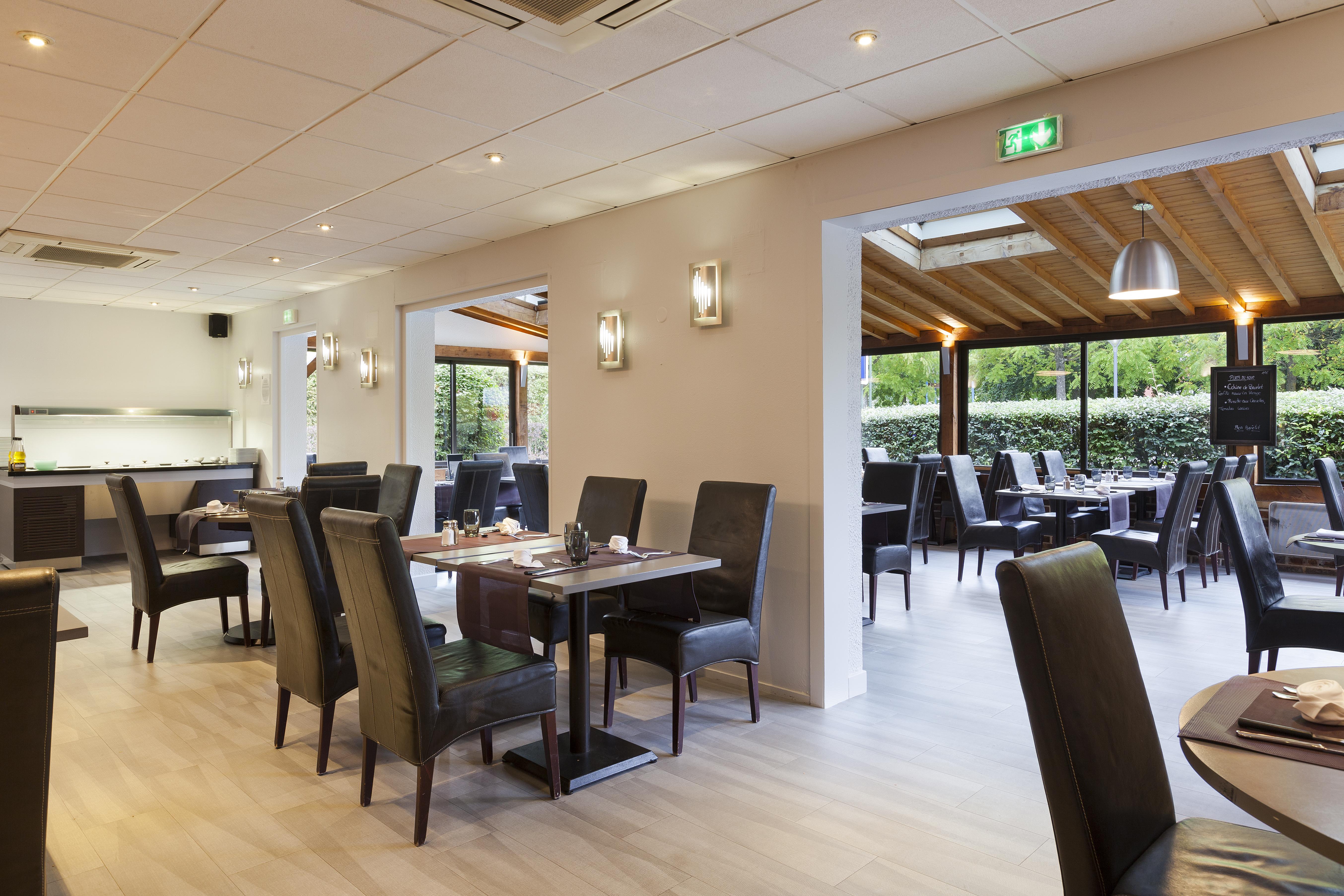 Comfort Hotel Évreux Εξωτερικό φωτογραφία