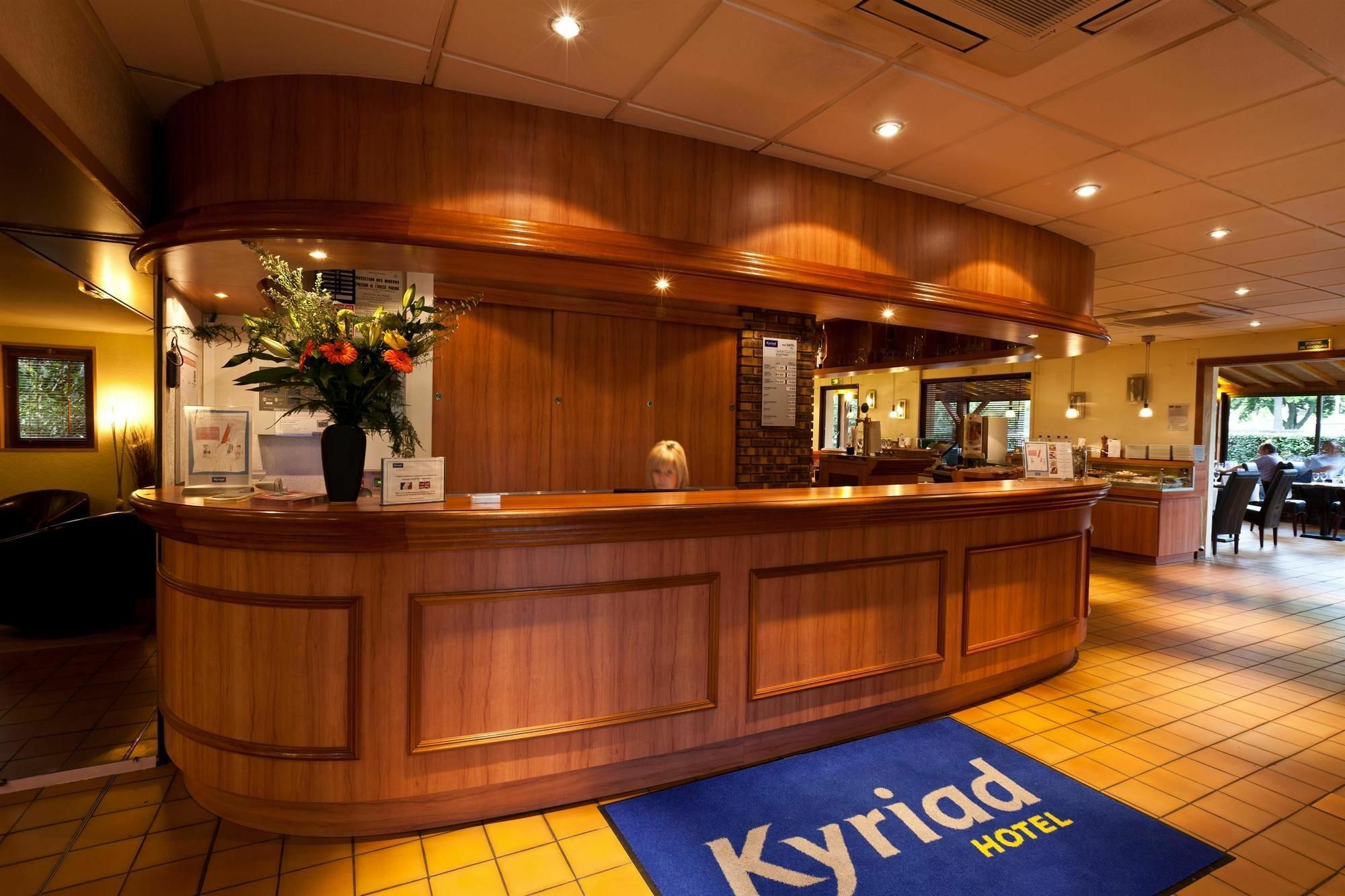 Comfort Hotel Évreux Εξωτερικό φωτογραφία